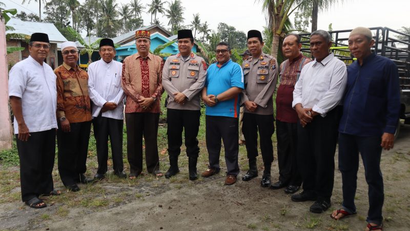 Kapolda Sumut Sumbangkan Seekor Sapi Hewan Kurban ke MUI Binjai