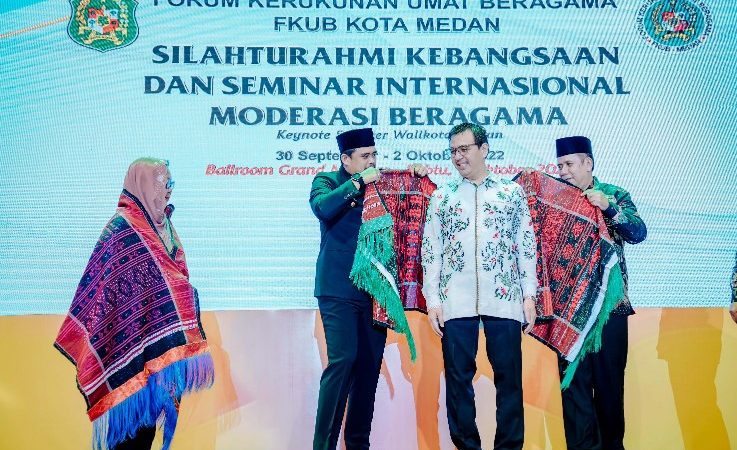 Bobby Nasution Buka Silaturahmi Kebangsaan dan Seminar Internasional Moderasi Beragama di Hotel Grand Mercure
