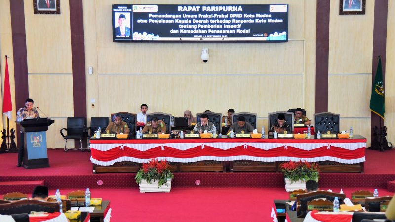 Rapat Paripurna Pandangan Umum Fraksi Fraksi