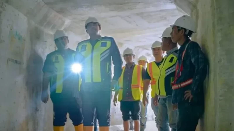 Bobby Nasution Tinjau Pembangunan Subdrainase Sunggal