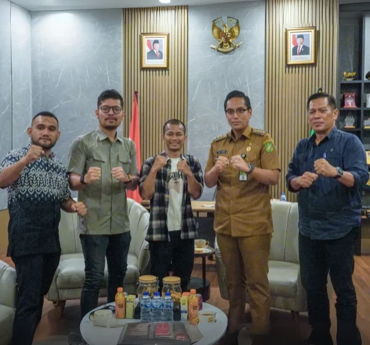 Rico Waas Dukung Ajai Pasaribu yang Berlaga Dalam Ajang One Pride