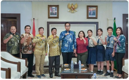 Rico Waas Dukung Pentas Seni SMP St Yoseph Pemuda Medan
