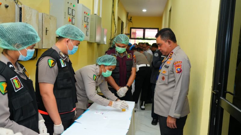 Kapolda Sumut Lakukan Tes Urine Serentak Tindaklanjuti Instruksi Kapolri dalam Rapim 2026