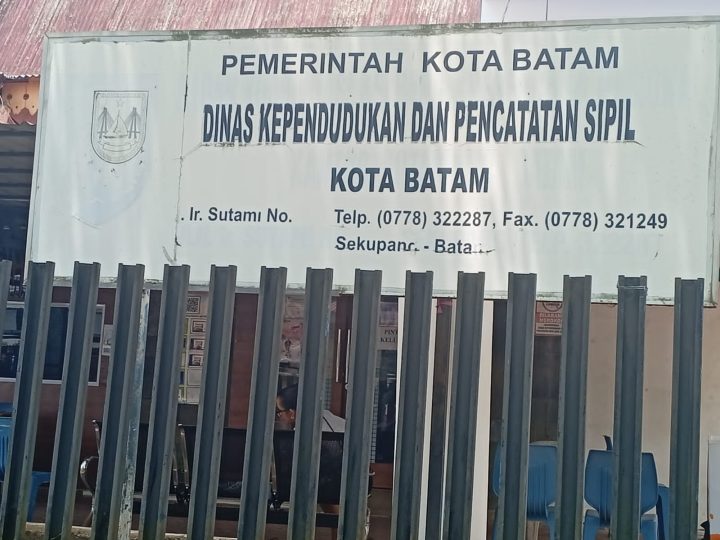 Masyarakat Keluhkan Terhadap Pelayanan Kurang Ramah Dilakukan Salah Satu Staf Disduk Capil Batam Inisial ME
