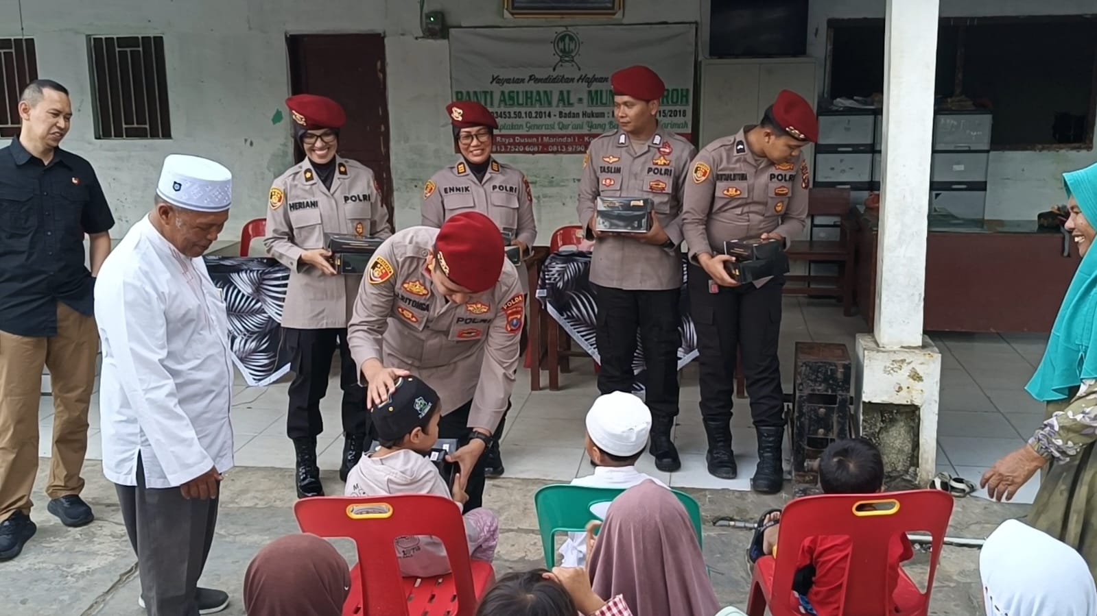 Ramadhan Penuh Kepedulian, Ditressiber Polda Sumut Berbagi Kebahagiaan dengan Anak Panti di Patumbak
