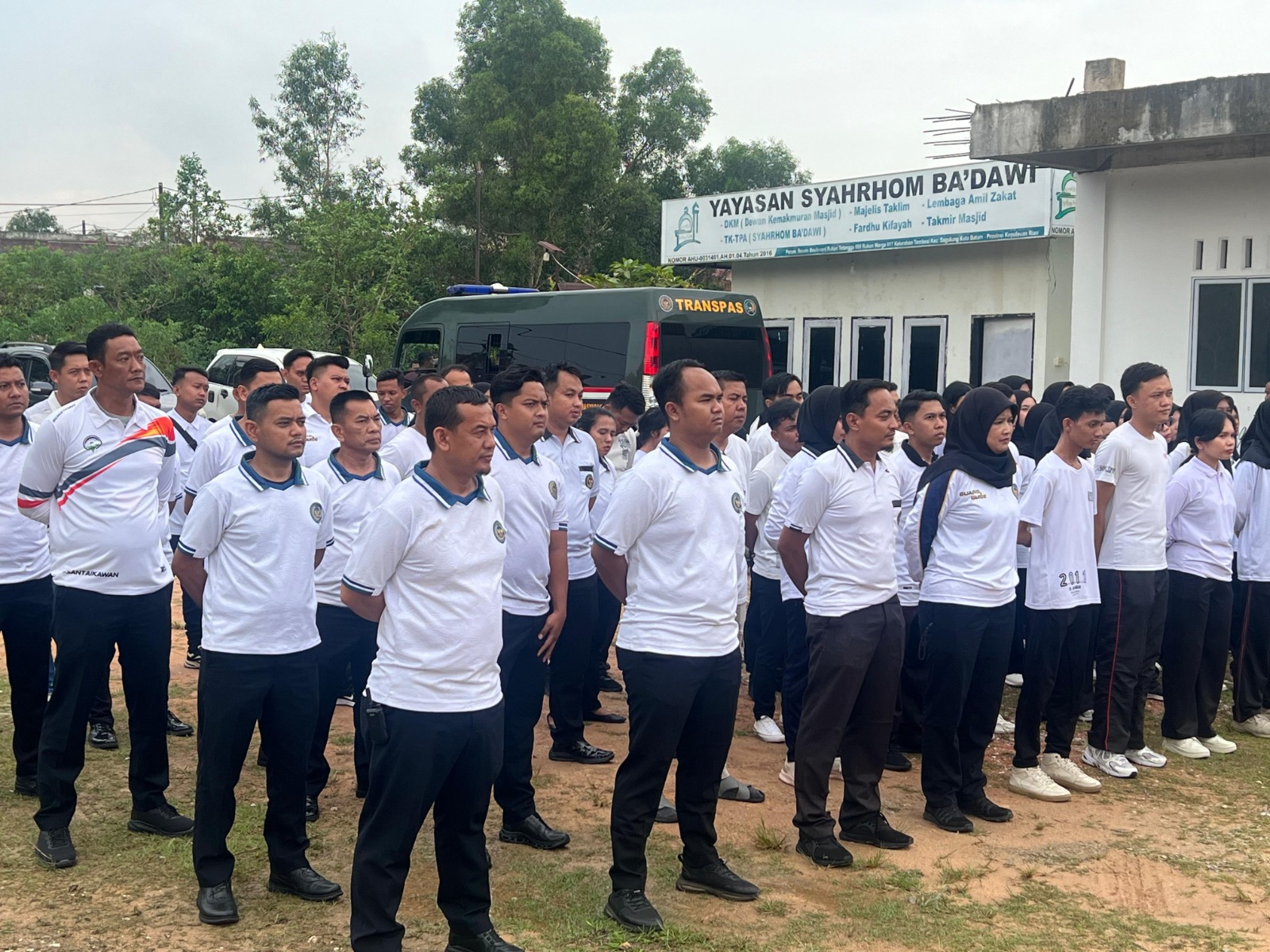 Rutan Batam dan UPT Pemasyarakatan Kota Batam Gelar Aksi Bersih Masjid Syahrom Ba’dawi