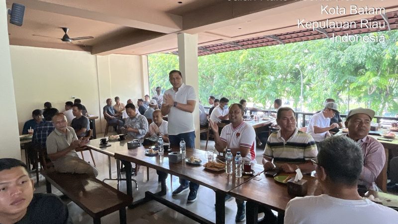 Kapolresta Barelang dan Ketua DPRD Kepri Duduk Bersama Warga Sekupang