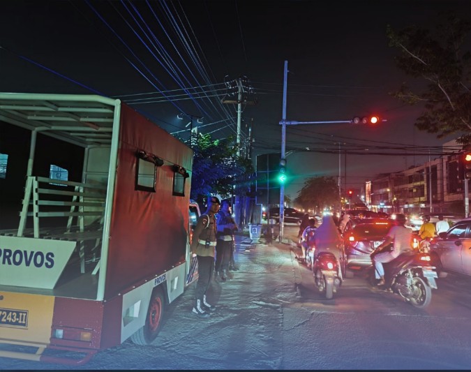 Patroli Blue Light Satuan Brimob Polda Sumut Intensif Sisir Kota Medan, Perkuat Keamanan dan Cegah Aksi Kriminalitas Malam Hari