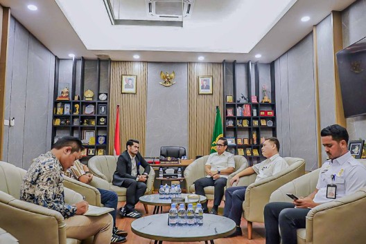 Terima Move Radio, Rico Waas Dorong Siaran Kreatif