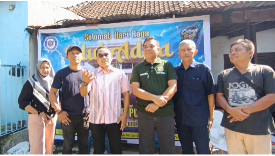 Rico Waas Salurkan Dua Ekor Sapi Kurban Idul Adha 1447 H untuk Wartawan Pemko Medan