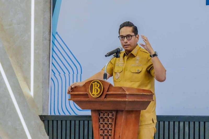 Rico Waas Dorong Digitalisasi Bansos, Targetkan Data 792 Ribu KK Tervalidasi dalam Sebulan