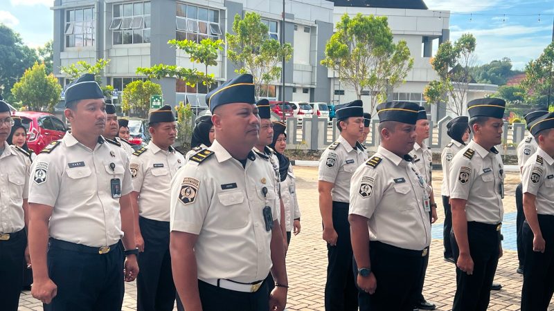 Teguhkan Komitmen Pelayanan Prima, Kasubsi Bimbingan Kegiatan Pimpin Apel Pagi Rutan Batam