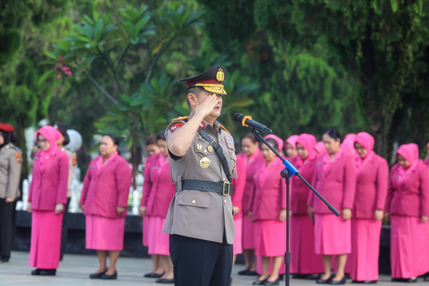 Sambut HUT Bhayangkara ke-80, Polda Sumut Ziarah ke TMP Medan, Teguhkan Semangat Pengabdian dan Keteladanan Pahlawan