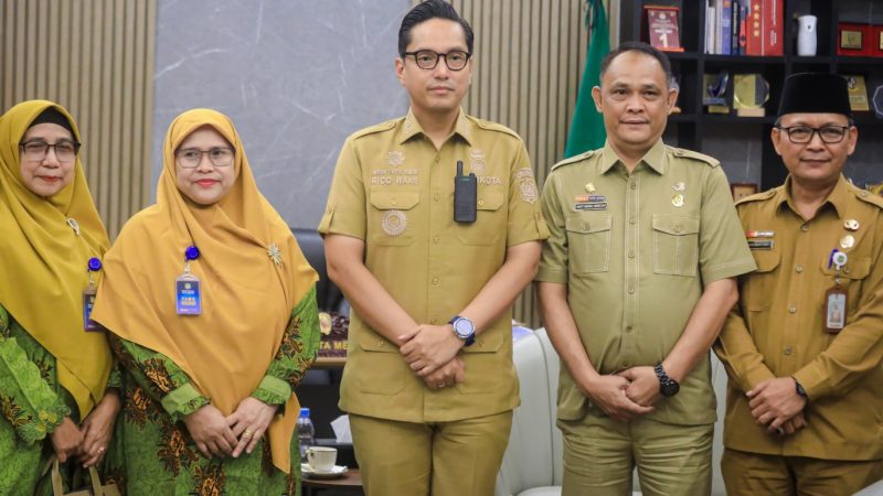 Sambut Hangat Pengurus Aisyiyah, Rico Waas Dukung Tabligh Akbar Milad ke-109