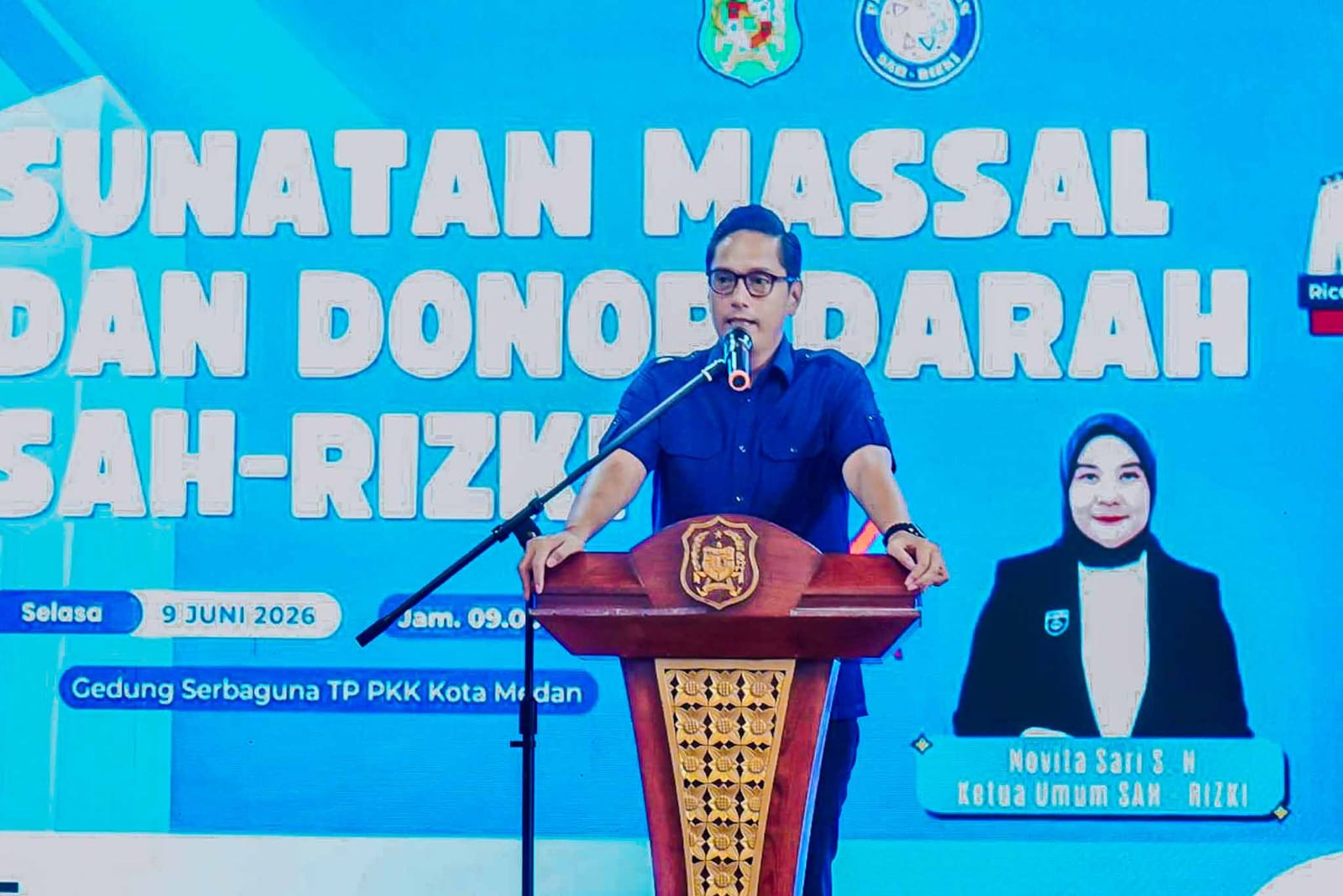 Rico Waas Bawa Keceriaan di Sunat Massal Sah-Rizki, 42 Anak Ikut dan Ibu Tunggal Terima Santunan