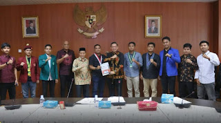 Kelompok Mahasiswa Tergabung Cipayung Plus Kunjungi DPRD Medan