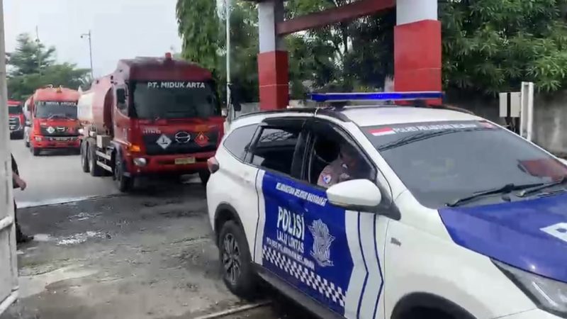 Polda Sumut Kawal Distribusi BBM, Puluhan Mobil Tangki Diberangkatkan ke SPBU Demi Jaga Pasokan untuk Masyarakat