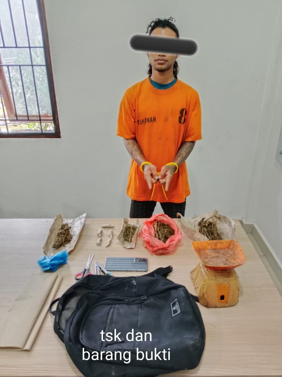 Digerebek Tengah Malam, Polres Karo Temukan Ganja Hampir 108 Gram di Rumah Buruh Bangunan