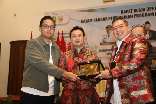 Percepat Pertumbuhan Ekonomi, Rico Waas Dorong Penguatan Sinergi Pemko-DPRD Medan