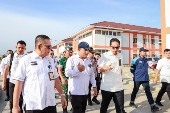 Bangga Lihat Semangat dan Kekompakan Siswa Sekolah Rakyat, Rico Waas: Kini Mereka Berani Bermimpi Besar