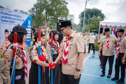 Rico Waas Lepas Kontingen Pramuka Medan ke Jamnas XII Tahun 2026