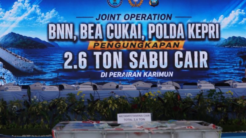 Bea Cukai dan BNN Gagalkan Peredaran 2,6 Ton Sabu Cair dan 1,57 Juta Rokok Ilegal dari MV Ocean Porter di Kepri