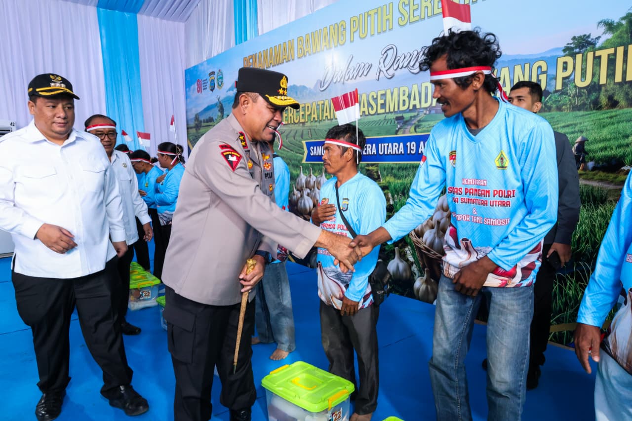 Kapolda Sumut Cek Langsung Pemeriksaan Kesehatan Gratis untuk Warga Samosir