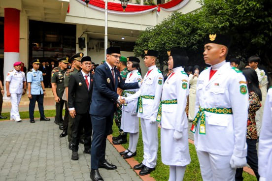 Rico Waas Kukuhkan Paskibraka Kota Medan, 48 Putra-Putri Terpilih Siap Kibarkan Sang Merah Putih di HUT ke- 81 Republik Indonesia