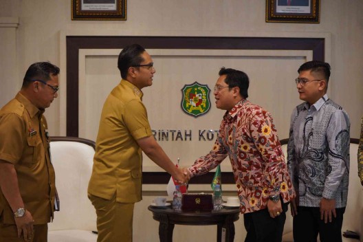 Rico Waas Dorong PT KIM Perkuat Daya Tarik Investasi dan Buka Lapangan Kerja Baru