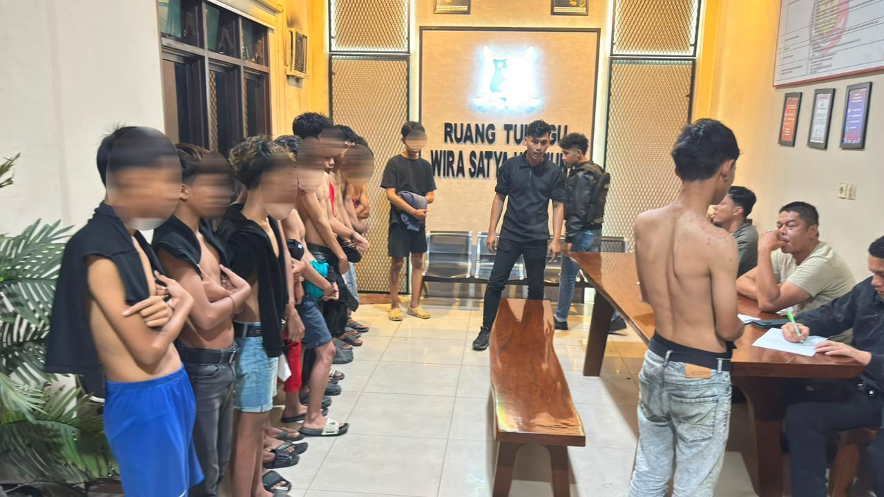 Tim Macan Polres Pelabuhan Belawan Tangkap 13 Pemuda Terkait Geng Motor dan Tawuran, Sita 4 Sajam dan Ketapel