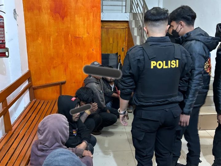 Polres Karo Gerebek Lokasi Diduga Sarang Narkoba di Berastagi, Tujuh Orang Positif Metamfetamina